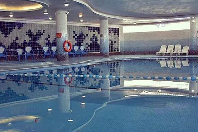 استخر هتل پارمیدا کیش